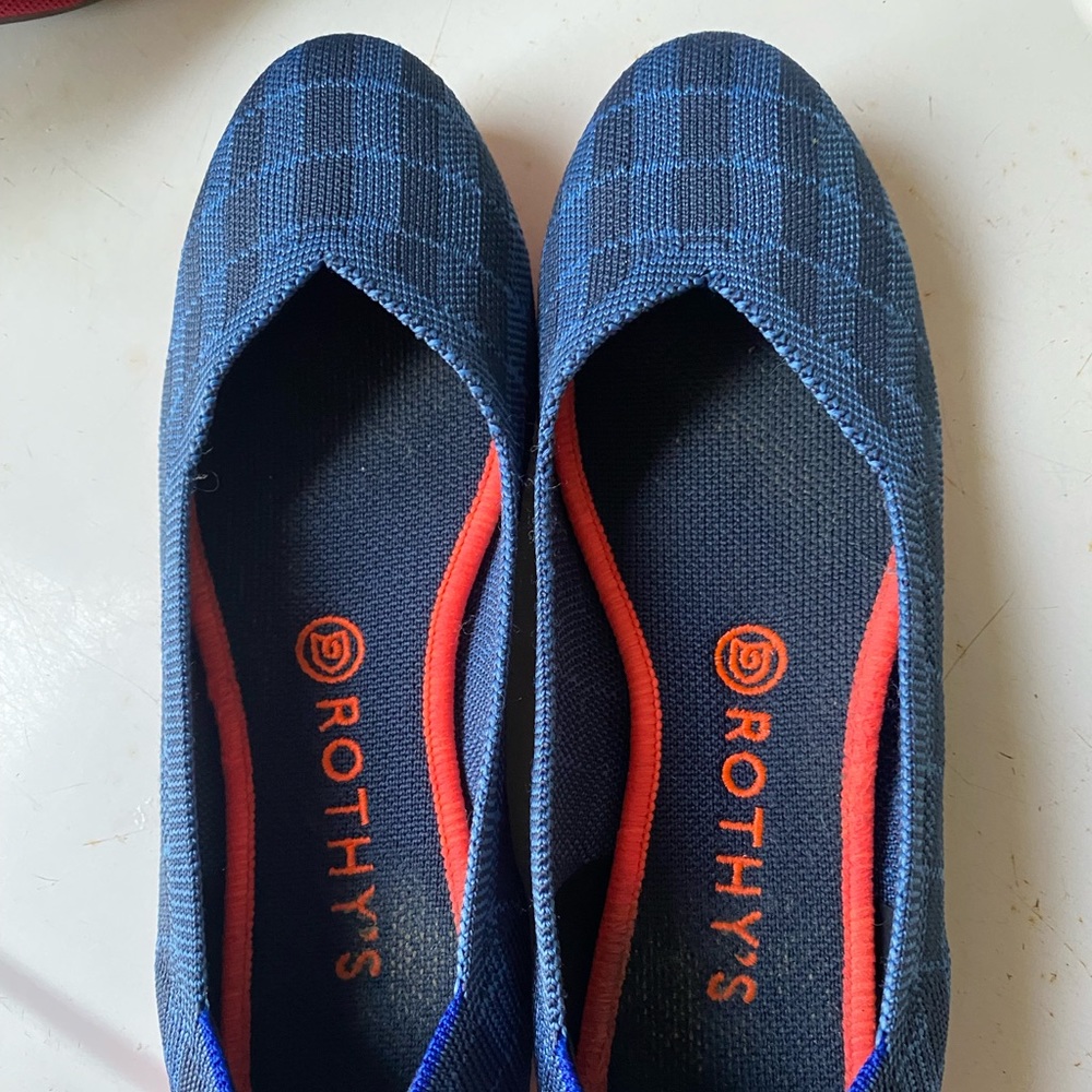 Rothys size 9, blue plaid